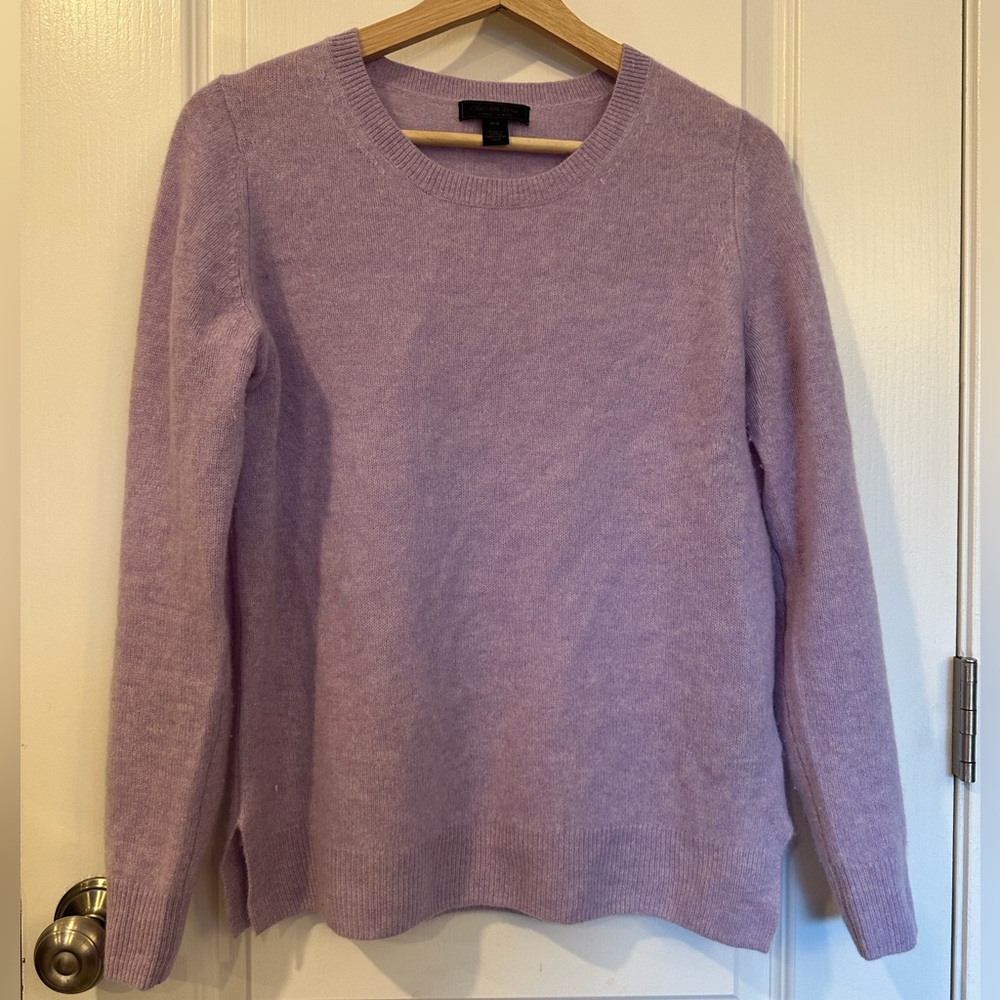 saks fifth avenue 100% cashmere lavender sweater